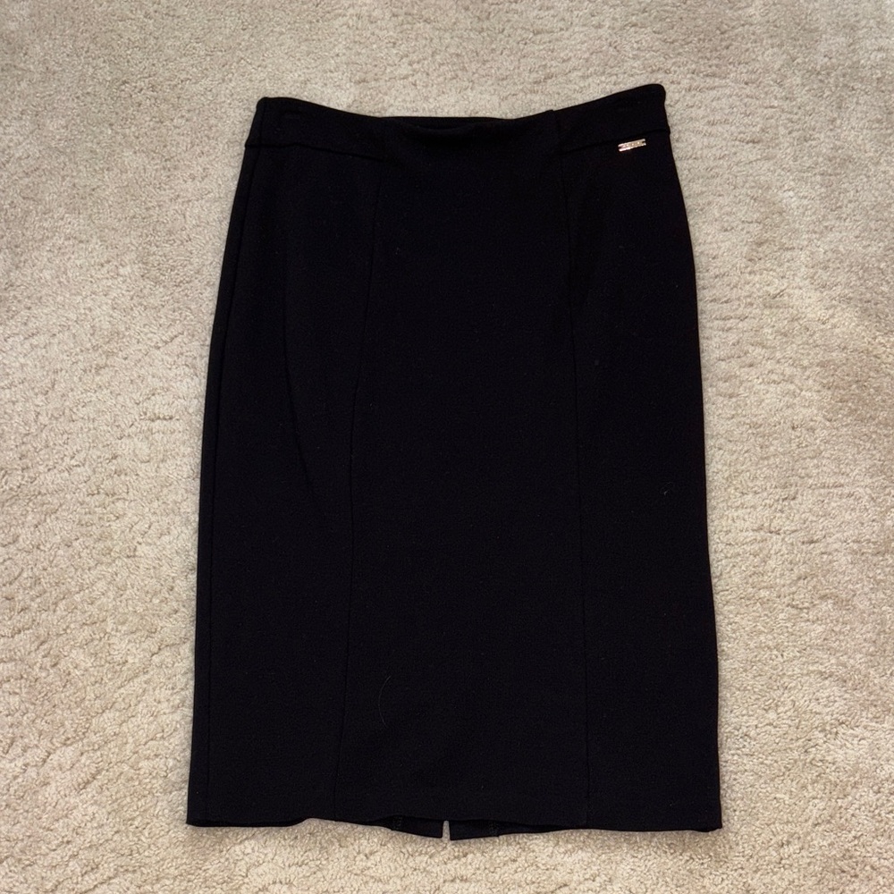 Tahari Stretchy Pull On Pencil Skirt